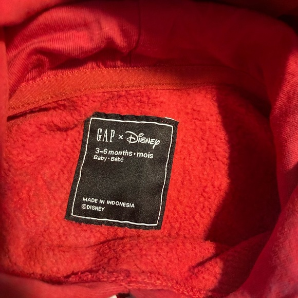 ⭐️5/$25 GAP Disney Mickey Red Hoodie - Picture 3 of 3